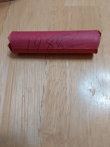 1988 D Circulated Lincoln Pennies 1 Roll, In Hand Ready To Ship! Cover