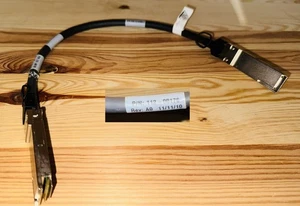 NetApp X6557-R6 QSFP - QSFP SAS Data Cable 0,5m amphenol 112-00176 - incl. VAT - Picture 1 of 1