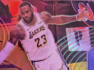 2019-20 Panini Prizm - Get Hyped! LeBron James #2 Silver Prizm - Picture 1 of 4
