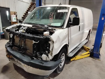 2020 GMC Savana 2500 Van Transmission OEM 63K Miles - LKQ437737353 - Image 1 of 4