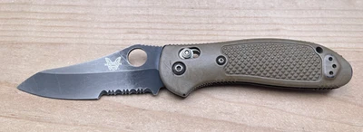 Benchmade Griptilian 550 Sand Sheepsfoot 154CM Black Combo Edge Folding Knife - Image 1 of 4