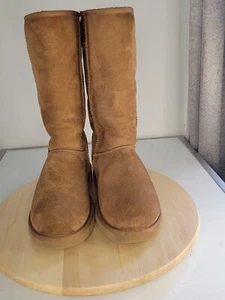 UGG Women Classic Tall II Boots Size 9 - Picture 1 of 9