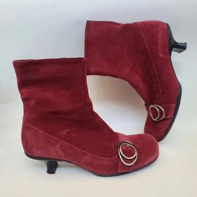 Bota roja de gamuza La Canadienne tacón de gatito para mujer 6,5 M botín mod ambiente victoriano Foto 1 de 4