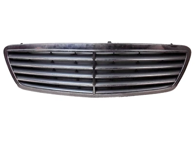Rejilla delantera OEM nv40919 Mercedes C230 C320 C280 Elegance 2001 2002 2003 2004 Foto 1 de 4