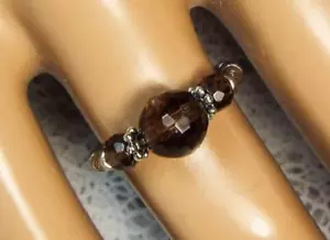 CYNTHIA LYNN "OVERCAST" SMOKY QUARTZ GEMSTONE BEADED SILVER STRETCH RING - Picture 1 of 1