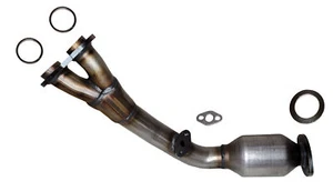 Catalytic Converter Fits 2000 Toyota Tacoma DLX 2.7L L4 GAS DOHC - Picture 1 of 4
