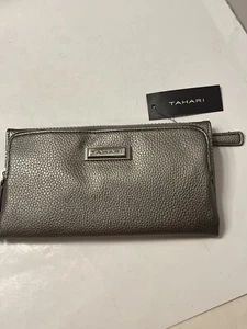 TAHARI Clutch Tri Fold Zipper Billfold Wallet Purse Pewter NWT - Bild 1 von 7