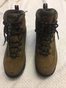 Cabelas Men’s Dry Plus Backcountry Hiking Boots Lace Up Hunting Sz 9D 81-2860