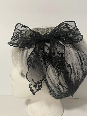 Moño de pelo mediano de encaje negro nuevo Foto 1 de 3