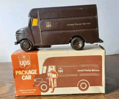 Réplica de coche con paquete UPS 1977 Foto 1 de 4