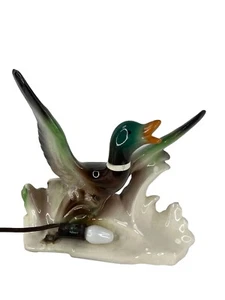 VTG 1960's Lane & Co Duck Ambience Lamp Spin On Cord Switch & Spread Wing Duck - Picture 1 of 19