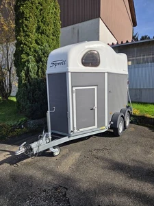 Pferde Transport Anhänger - Bild 1 von 7