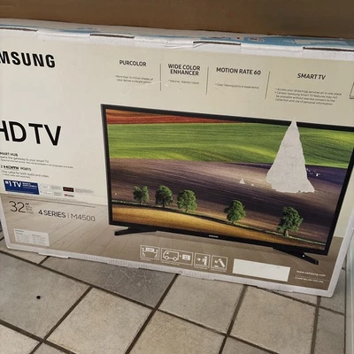 SAMSUNG 4500 32" 720P HD Smart LED-LCD TV, UN32M4500BFXZA - Image 1 of 3
