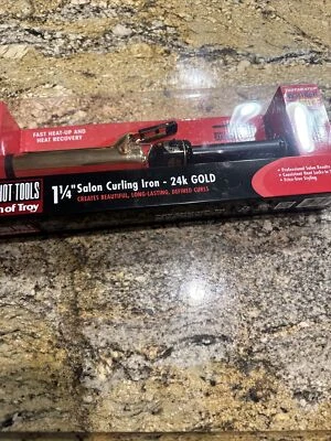 Helen Of Troy 1-1/4” ¡Rizador profesional chapado en oro! Worlds Best-selling Foto 1 de 3