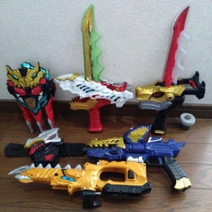 Power Rangers Dino Fury Ryusoulger DX Gold Mosa Blade Blaster Morpher Set Bandai - Bild 1 von 1