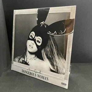 Dangerous Woman by Ariana Grande (2016) - Vinyl 2LP Set *NEW* and *SEALED* - Foto 1 di 3