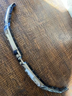 🔥OEM🔥 2019-2022 DODGE RAM 1500 LARAMIE parrilla superior cabezal cromado Foto 1 de 4