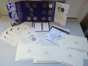 LONDON MINT QUEEN ELIZABETH II 1926-2022 COIN FOLDER SET COMPLETE & CERTIFICATES - Picture 1 of 8