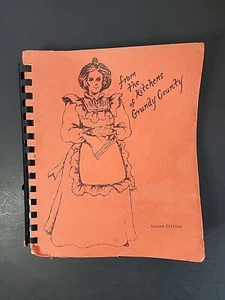 VTG From The Kitchens Of Grundy County Second Edition Cookbook - Imagen 1 de 11