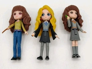 Lote de 3 figuras Harry Potter MINIS MÁGICAS Mundo Mágico HERMIONE 3" Sin túnicas - Imagen 1 de 12