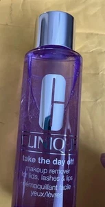 Clinique - Picture 1 of 1