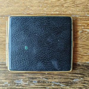 Porta Sigarette Vintage in Metallo Dorato e Similpelle Nera – Anni ’50/’60 - 9x8 - Imagen 1 de 5