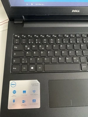 Dell Inspiron 3000 Laptop Notebook schwarz Guter Zustand - Bild 1 von 4