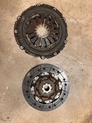 Fiat 500 Abarth OEM Luk Clutch Disk and Pressure Plate - Image 1 of 4