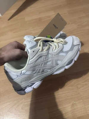 ASICS GEL NYC - TAGLIA 43.5 - Immagine 1 di 4