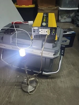 Go Power 1000 Watt 12V Pure Sine Inverter GP-SW1000, Working Picture! - Image 1 of 4