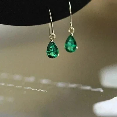 Pendientes colgantes/gotas corte pera de 2 quilates esmeralda verde natural chapados en oro blanco de 14 quilates Foto 1 de 4
