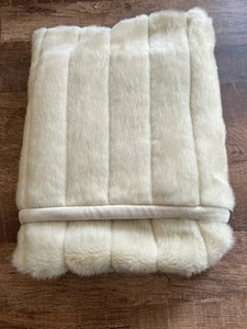 Pottery Barn Faux Fur 50" x 60" Throw Blanket Ivory Champagne Soft Comfy - Picture 1 of 10