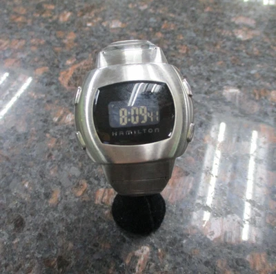 Reloj pulsera digital electrónico Hamilton 121130 sin usar, en caja, para hombre en negro 2 LCD 2002 Foto 1 de 4