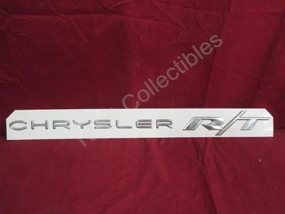 Placa de identificación de puerta delantera Chrysler R/T 2001 OEM nuevo de lote original  Foto 1 de 4
