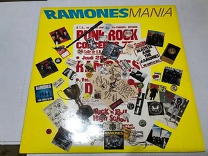 RAMONES Mania 2 LP VINYL GREATEST HITS 25709-1 Sire w/ Pic Sleeves VG+ - Foto 1 di 11