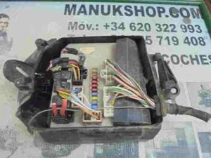 Caja de fusibles Renault Modus Clio 3 III 233293D 233 293D - Afbeelding 1 van 1