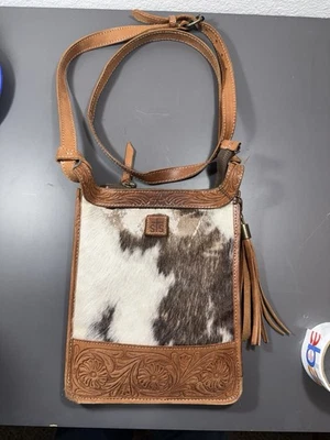 Cartera bandolera de cuero STS Ranchwear Yippee Kiyay Foto 1 de 4