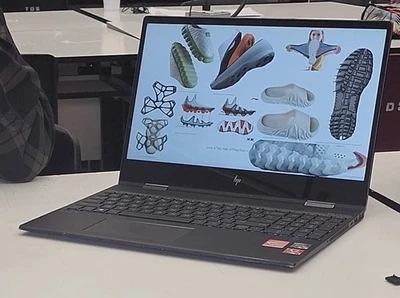 HP Envy x360, AMD Ryzen 7 4700U @2.00Ghz, 8GB RAM, 512GB SSD, W11, ¡Táctil! Foto 1 de 4