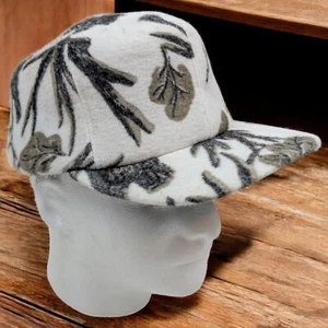 Vintage Camo Hunting Hat w/ Ear Flaps - White Water Outdoors USA Made L - Picture 1 of 13