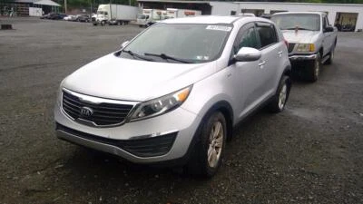 Used Air Cleaner Assembly fits: 2013 Kia Sportage 2.0L Canada emissions Grade A - Image 1 of 4