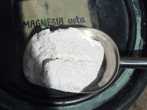 Magnesium Oxid 1000 g Magnesia Usta fein Klettern Sport Magnesiumkreide - Bild 1 von 2