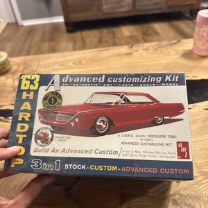 Vintage AMT (3 in 1) 1963 Ford Galaxie 500 XL Sport Hardtop 1:25 Model Kit - Picture 1 of 8