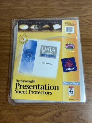 25 Count Diamond Clear Heavyweight Sheet Protectors, 3-Hole Avery - Image 1 of 2