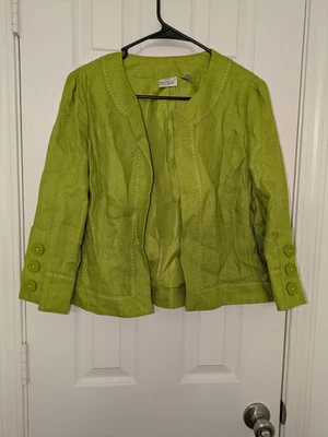 Blazer Mujer Lino Lima con Costuras en Contraste y Tres Botones en Puños Foto 1 de 4