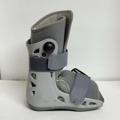 Aircast AirSelect Short Pequeno Walker Brace e Bota de Caminhada Cinza Esquerda ou Direita - Imagem 1 de 4