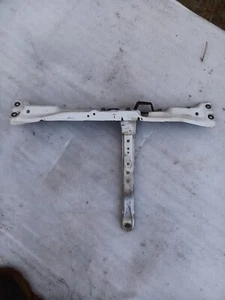 88-91 HONDA CIVIC/CRX - UPPER RADIATOR SUPPORT BEAM BAR T BRACKET - Picture 1 of 3