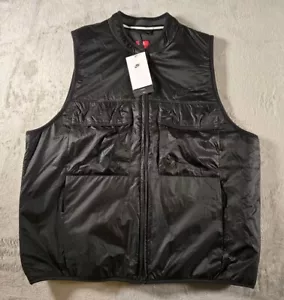 Nike Tech Fleece Vest Water Repellent Zip Pocket FD0755-010 Mens Medium New $115 - Picture 1 of 8
