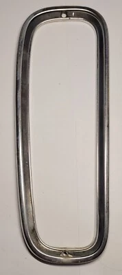 1987 o 1988? Borde de luz trasera izquierda FORD VAN Econoline E150 Foto 1 de 4