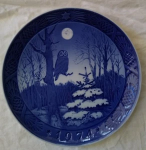 Royal Copenhagen 1974 Kai Lange Christmas Plate Winter Twilight - Picture 1 of 2
