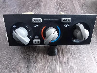 Задний климат-контроль для размораживания Nissan Xterra Ac 2003 - 2004 годов выпуска - Изображение 1 из 2